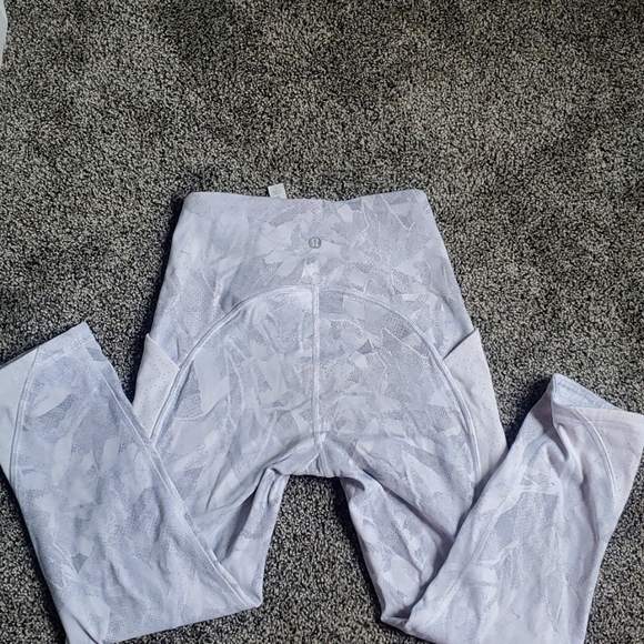 Lululemon capree - Picture 1 of 3